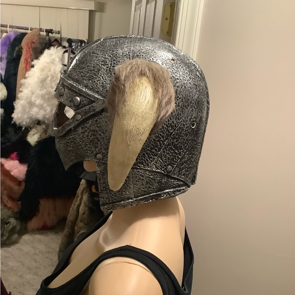 Viking Helmet with Horns - Picture 4 of 7